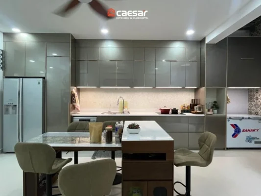 Tủ bếp sau khi hoàn thiện