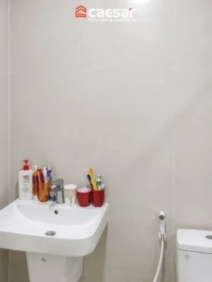 Hiện trạng tủ bồn tắm tầng 1