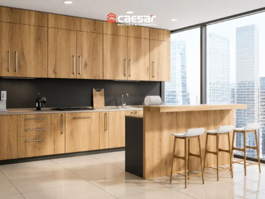 Mẫu tủ bếp có quầy bar gỗ hiện đại